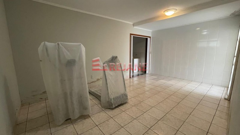 Casa à venda com 5 quartos, 351m² - Foto 1