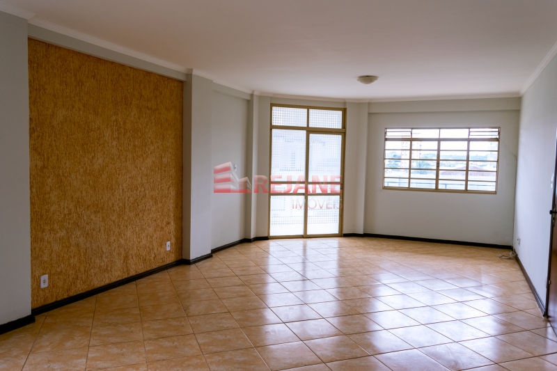 Apartamento à venda com 4 quartos, 195m² - Foto 3