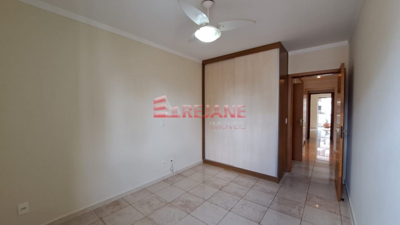 Apartamento à venda com 4 quartos, 162m² - Foto 8