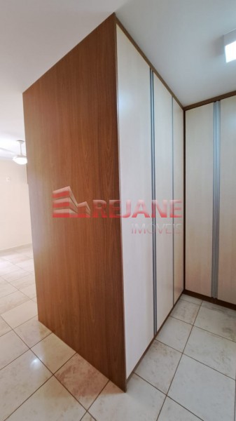 Apartamento à venda com 4 quartos, 162m² - Foto 12