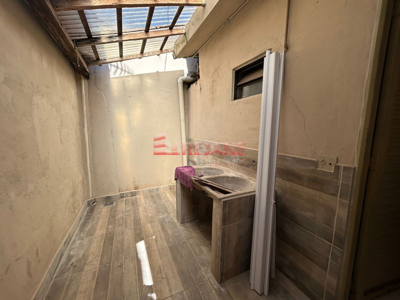 Casa à venda com 2 quartos, 109m² - Foto 8