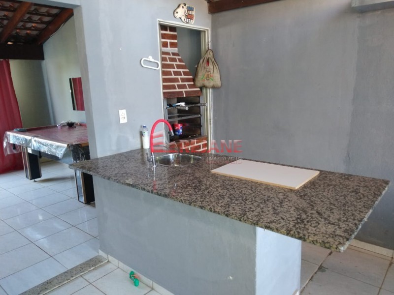 Casa à venda com 2 quartos, 130m² - Foto 13