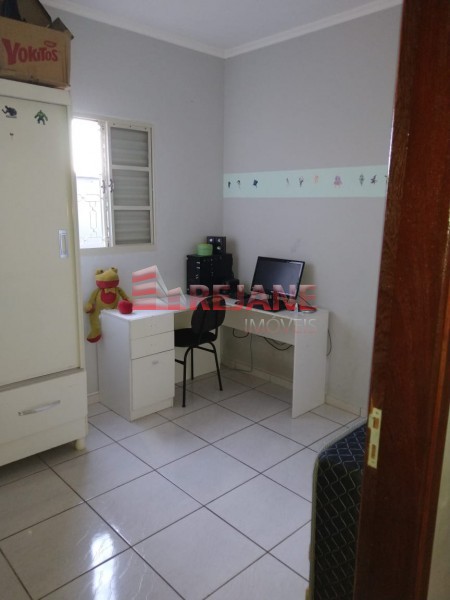 Casa à venda com 2 quartos, 130m² - Foto 11